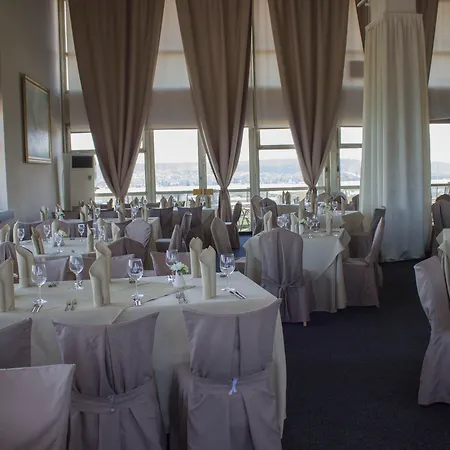 Cherno Hotel