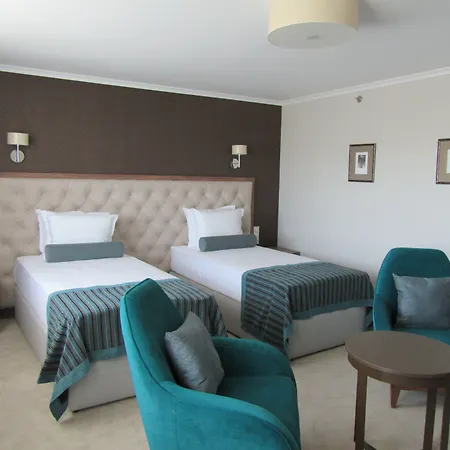 Cherno Hotel 4*