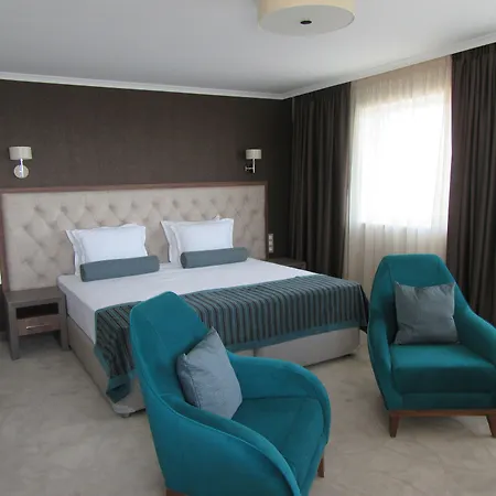 Cherno Hotel 4*