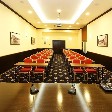 Hotel Cherno 4*