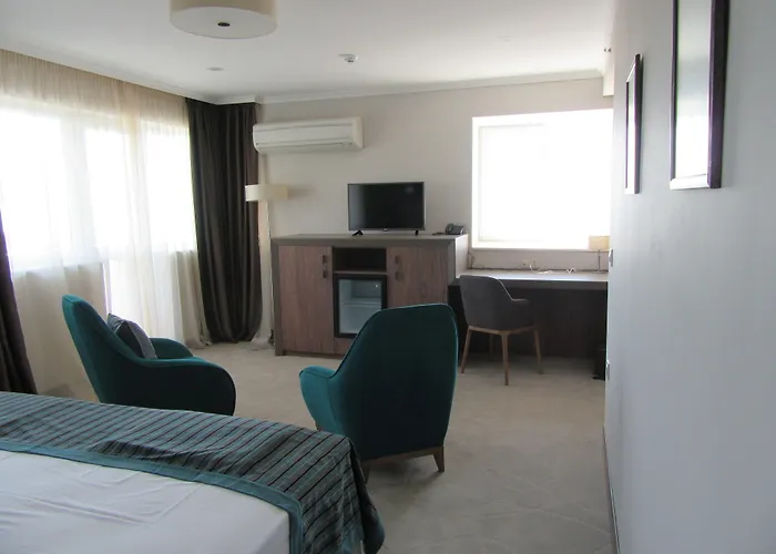 Хотел Cherno 4*