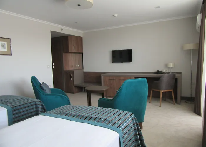 Cherno 4* Варна